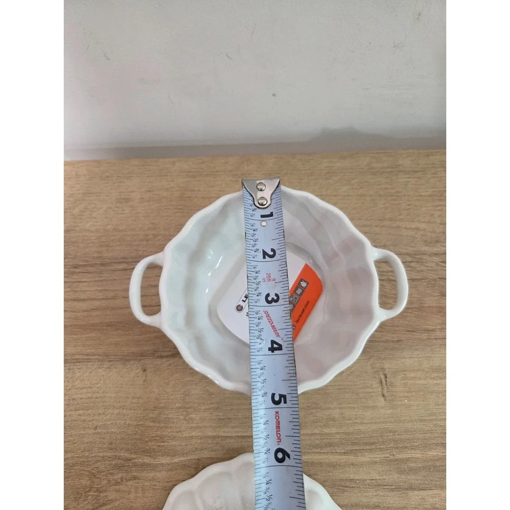 Le Creuset Petite Pumpkin Mini Cocotte Dish White Stoneware Fall 12oz